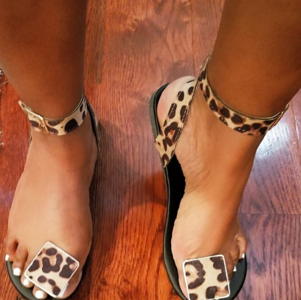 Toe Ring Sandals